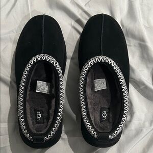 UGG Black Slippers with Geometric Trim